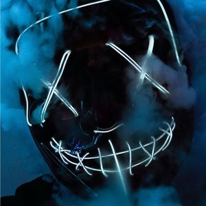 Meet your Posher, Devin